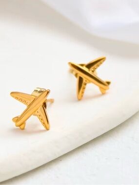 Gold Airplane Stud Earrings
Waterproof 
Stainless Steel